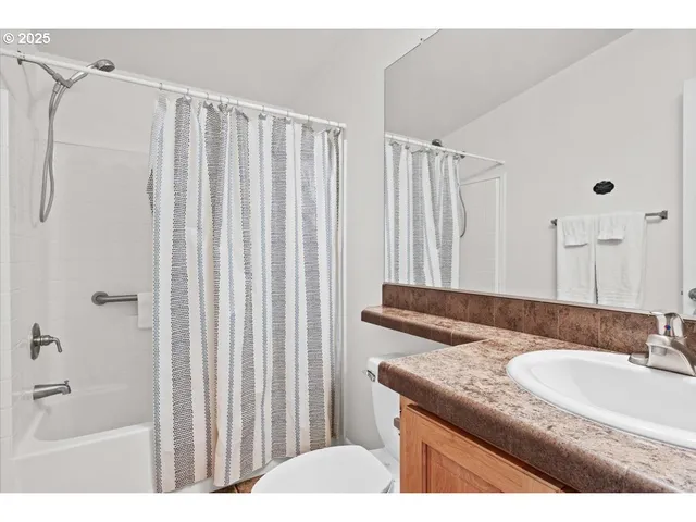 $596,000 | 23998 Highway 20, Philomath, OR 97370