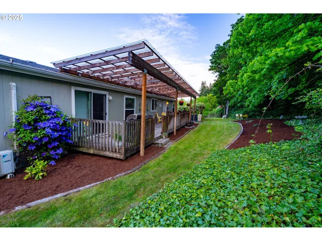 $596,000 | 23998 Highway 20, Philomath, OR 97370