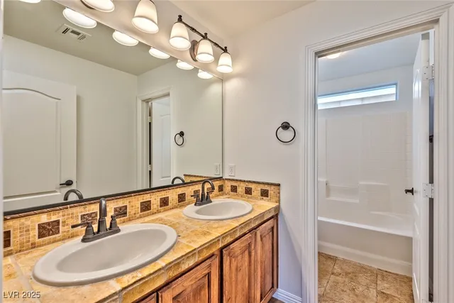 $3,000 | 981 Wagner Valley Street, Henderson, NV 89052