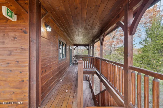 $1,650,000 | 320 Poplar Point Way, Gatlinburg, TN 37738