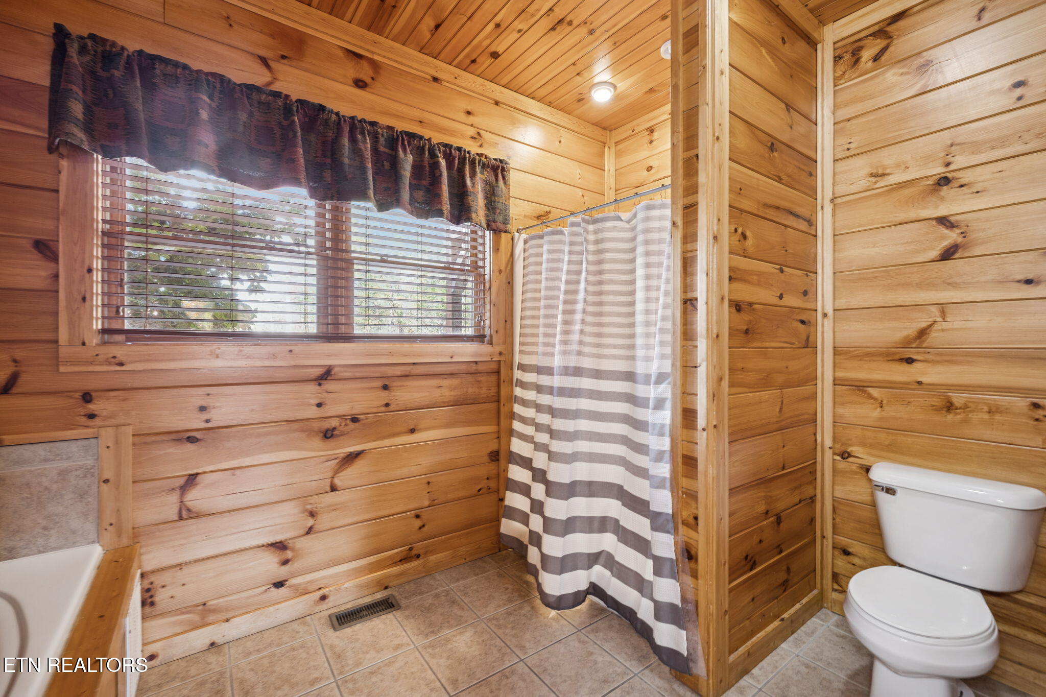 320 Poplar Point Way Gatlinburg, TN 37738 - Photo 55 of 60 55