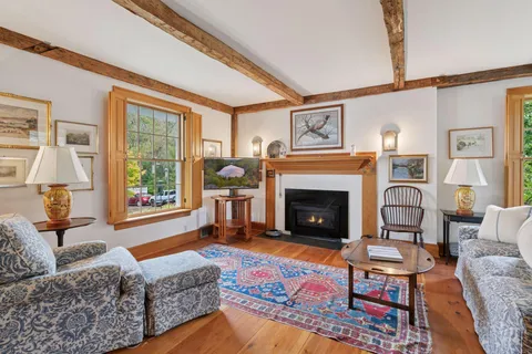 $2,000,000 | 600 Wentworth Avenue West, Mendota Heights, MN 55118