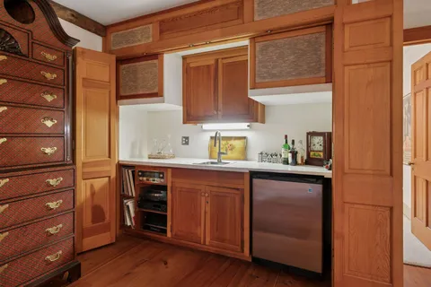 $2,000,000 | 600 Wentworth Avenue West, Mendota Heights, MN 55118