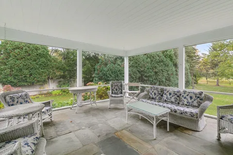 $2,000,000 | 600 Wentworth Avenue West, Mendota Heights, MN 55118