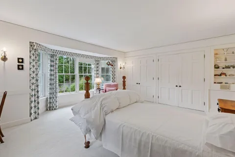 $2,000,000 | 600 Wentworth Avenue West, Mendota Heights, MN 55118