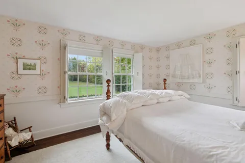 $2,000,000 | 600 Wentworth Avenue West, Mendota Heights, MN 55118