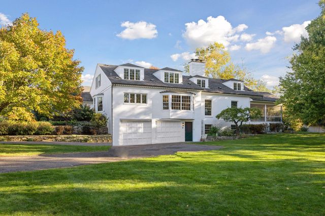 $2,000,000 | 600 Wentworth Avenue West, Mendota Heights, MN 55118