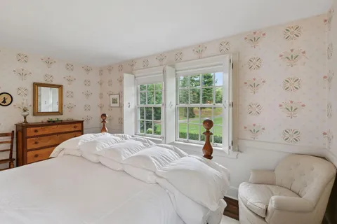 $2,000,000 | 600 Wentworth Avenue West, Mendota Heights, MN 55118