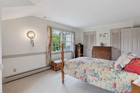 $2,000,000 | 600 Wentworth Avenue West, Mendota Heights, MN 55118