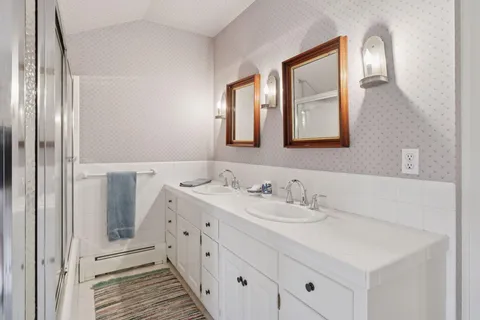 $2,000,000 | 600 Wentworth Avenue West, Mendota Heights, MN 55118