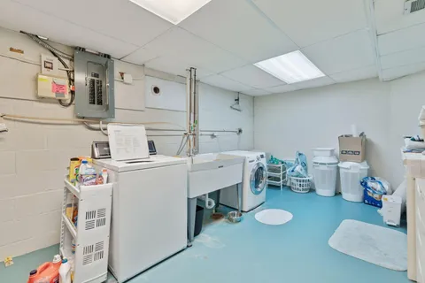 $2,000,000 | 600 Wentworth Avenue West, Mendota Heights, MN 55118