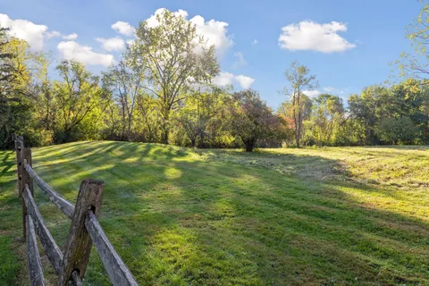 $2,000,000 | 600 Wentworth Avenue West, Mendota Heights, MN 55118