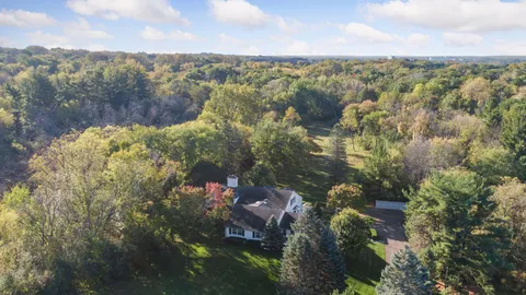 $2,000,000 | 600 Wentworth Avenue West, Mendota Heights, MN 55118