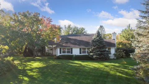 $2,000,000 | 600 Wentworth Avenue West, Mendota Heights, MN 55118