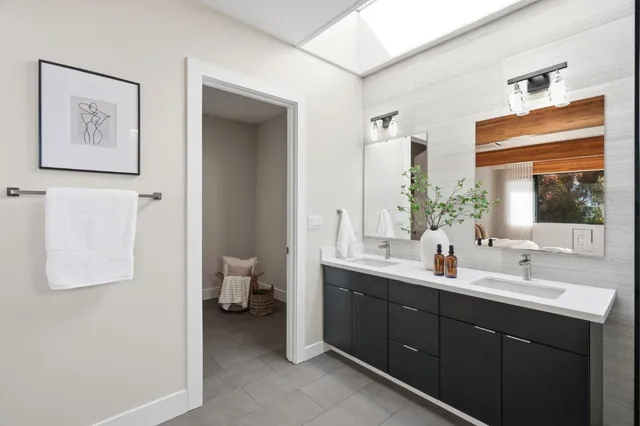 $4,498,000 | 1617 Corte Via, Los Altos, CA 94024