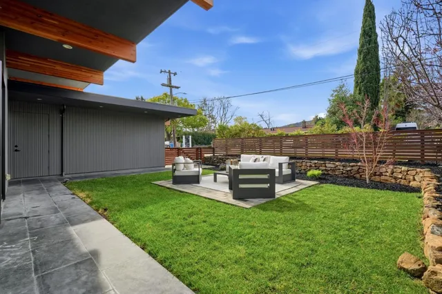 $4,498,000 | 1617 Corte Via, Los Altos, CA 94024