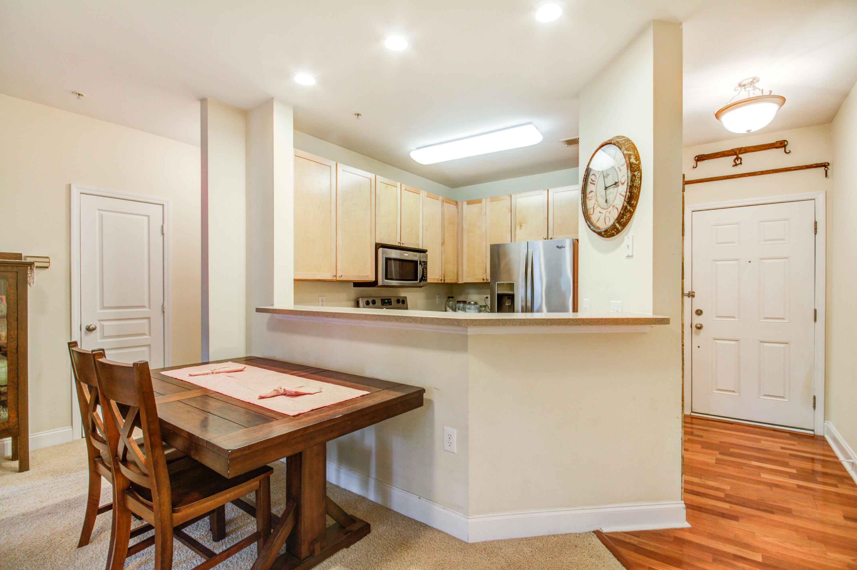 1112 Basildon Road Mount Pleasant, SC 29466 - Photo 7 of 35 Dining area