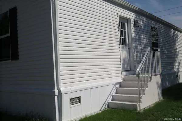$195,000 | 723 Beekman Road, Unit 35, Hopewell Junction, NY 12533