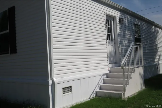 $195,000 | 723 Beekman Road, Unit 35, Hopewell Junction, NY 12533