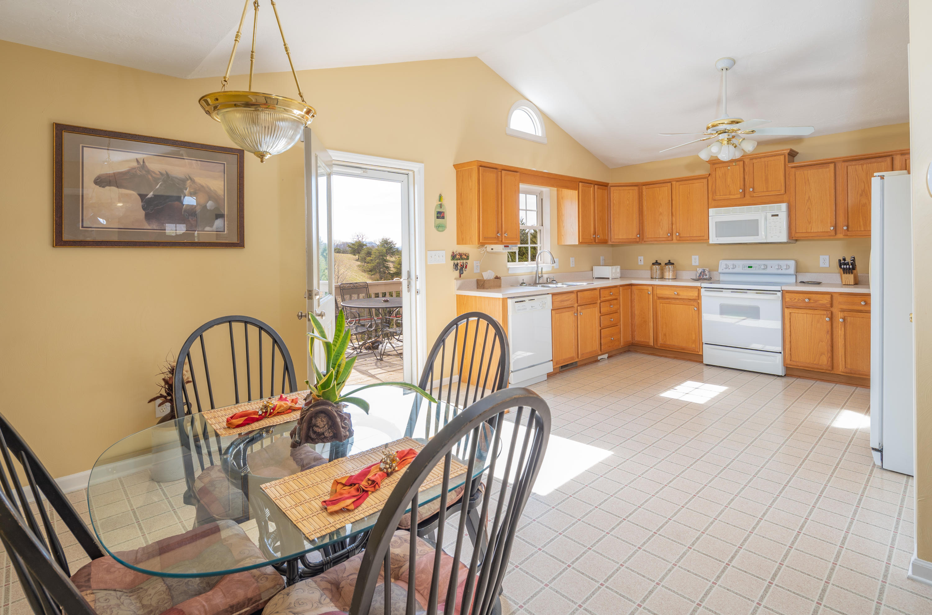 2628 Timber Ridge Buchanan, VA 24066 - Photo 6 of 27 Kitchen
