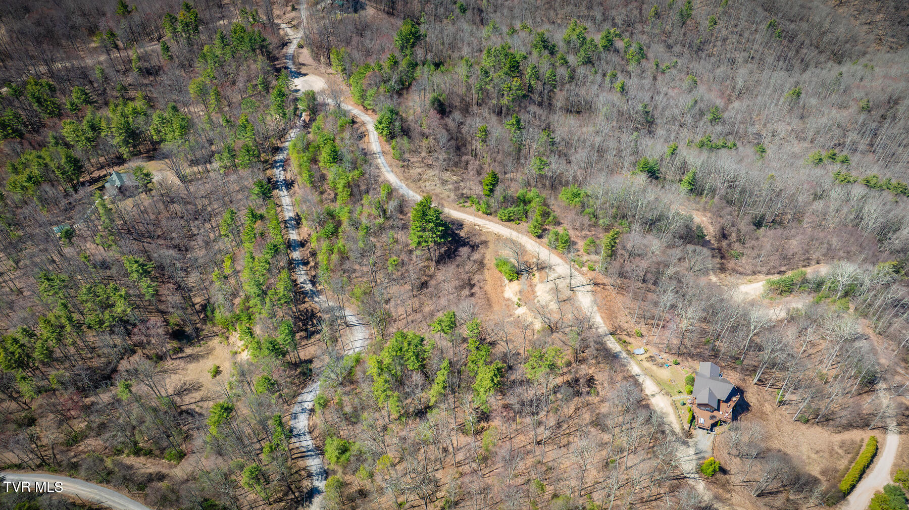 804 Vista Road, Unit 4 Butler, TN 37640 - Photo 10 of 24 002