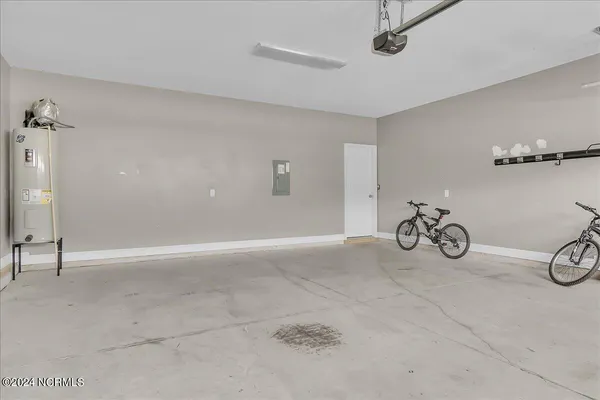 $499,999 | 120 Tundra Trail, Swansboro, NC 28584