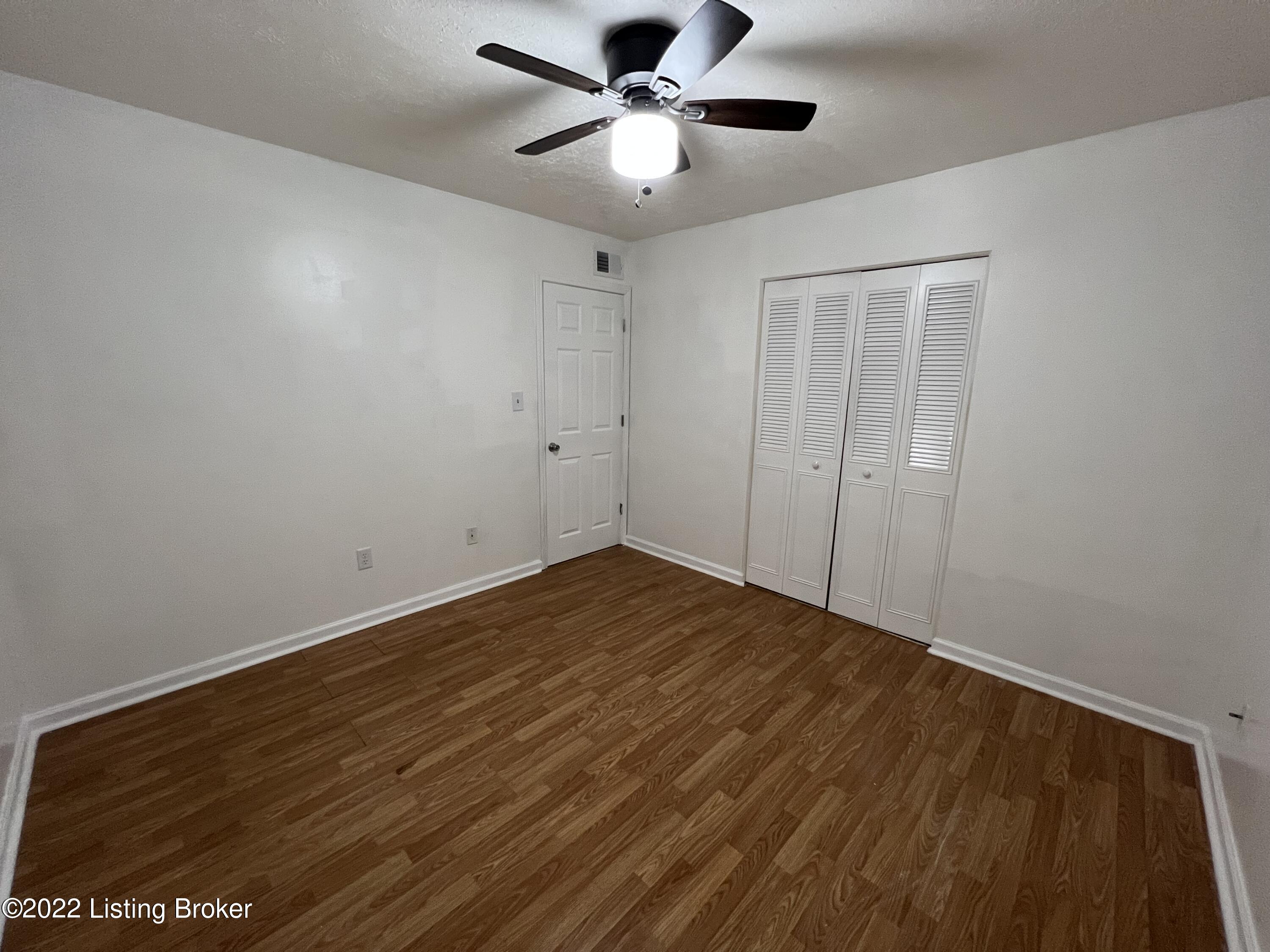 242 Dale Road Louisville, KY 40229 - Photo 24 of 45 IMG_1955