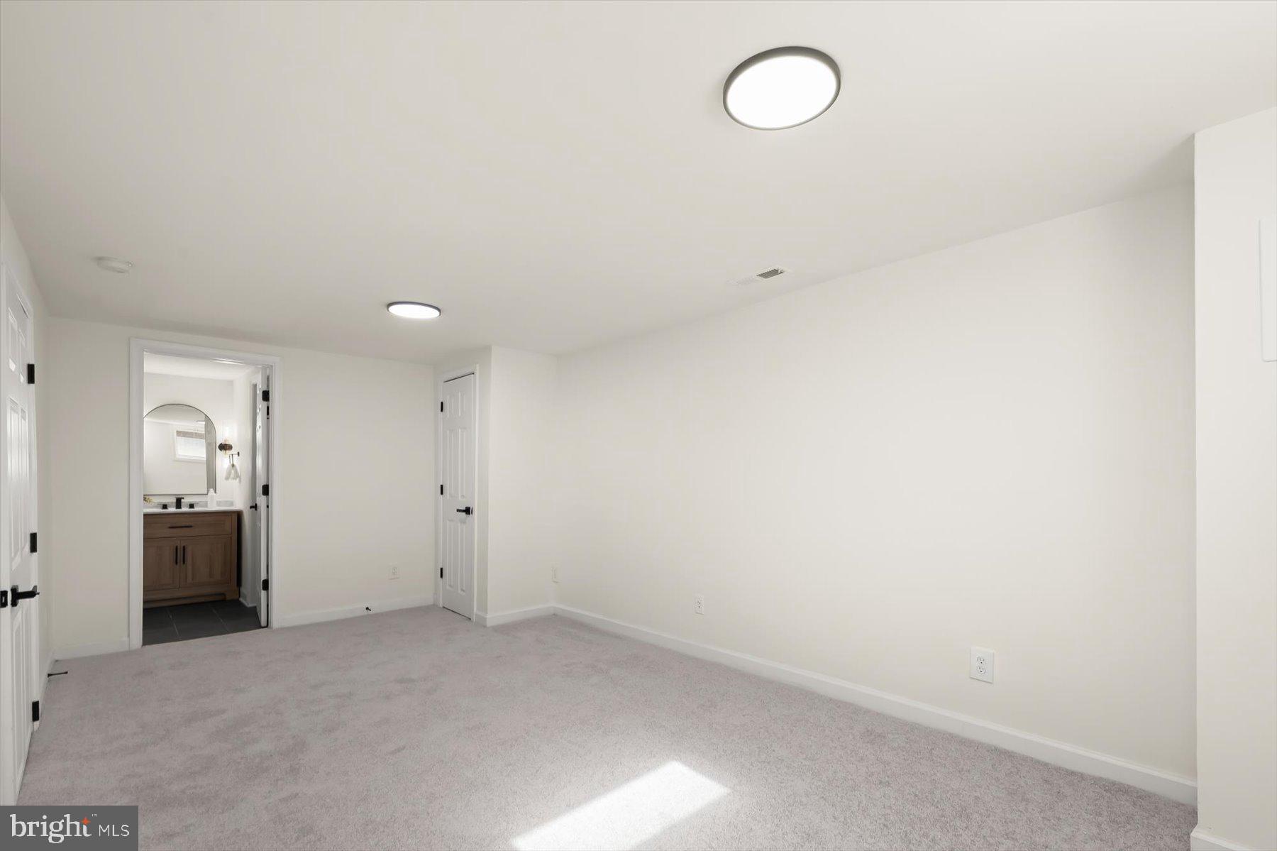 518 Church Street Baltimore, MD 21225 - Photo 20 of 27