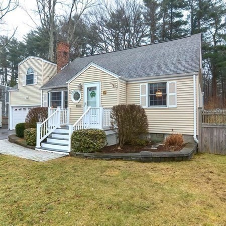 16 Sunrise Road Westwood, MA 02090 - Photo 3 of 42 Gallery Image 3