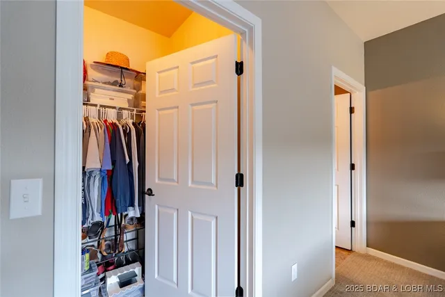 $369,900 | 166 Oak Harbor Drive, Unit 4A, Camdenton, MO 65020