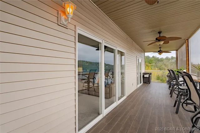 $369,900 | 166 Oak Harbor Drive, Unit 4A, Camdenton, MO 65020