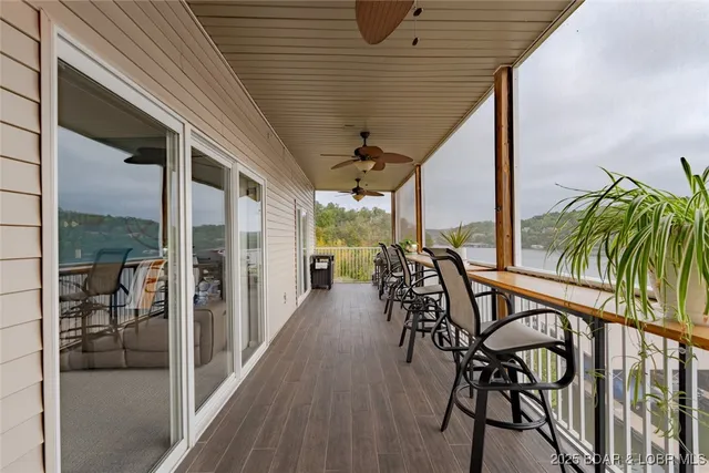 $369,900 | 166 Oak Harbor Drive, Unit 4A, Camdenton, MO 65020