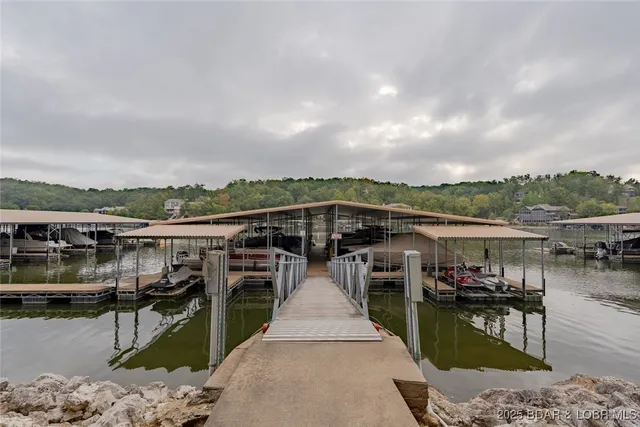 $369,900 | 166 Oak Harbor Drive, Unit 4A, Camdenton, MO 65020