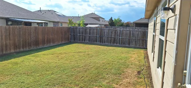 $1,800 | 1809 Prairie View Drive, Princeton, TX 75407