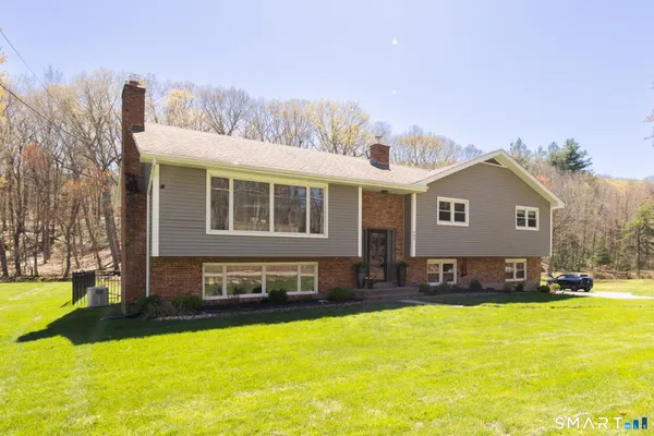$549,900 | 402 Ash Swamp Road, Glastonbury, CT 06033
