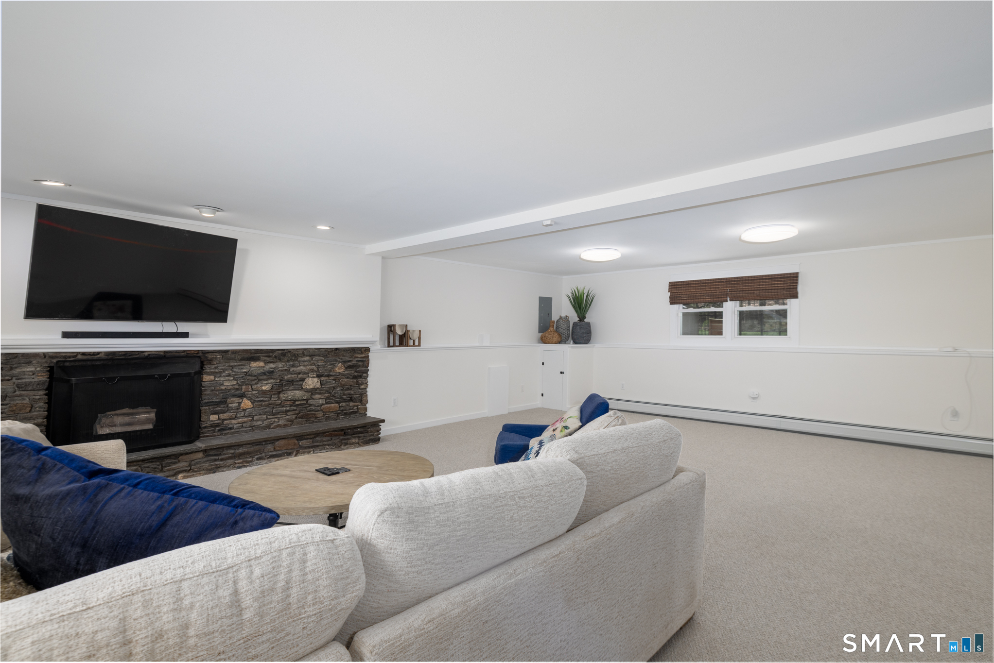 402 Ash Swamp Road Glastonbury, CT 06033 - Photo 21 of 34