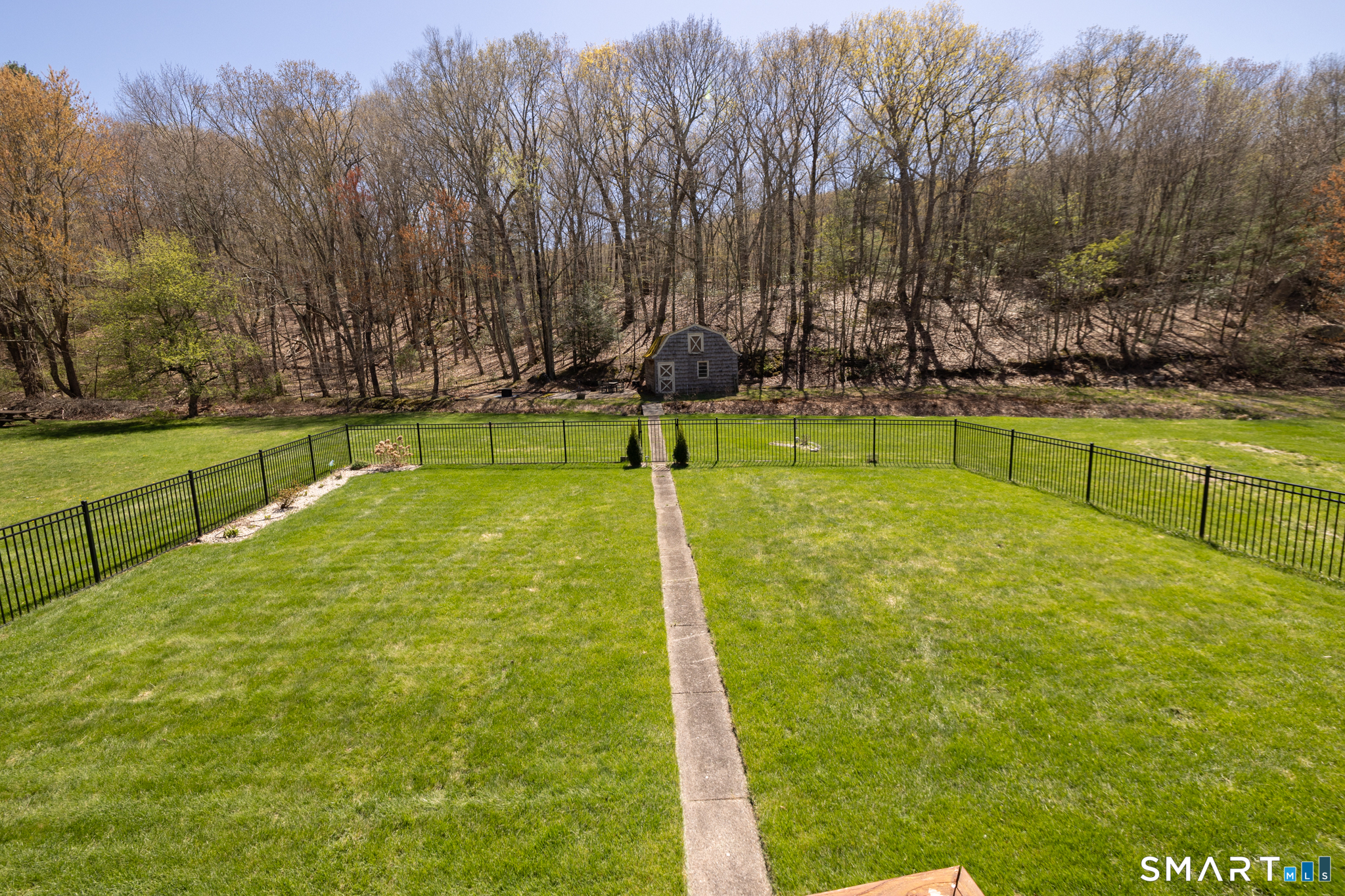 402 Ash Swamp Road Glastonbury, CT 06033 - Photo 26 of 34