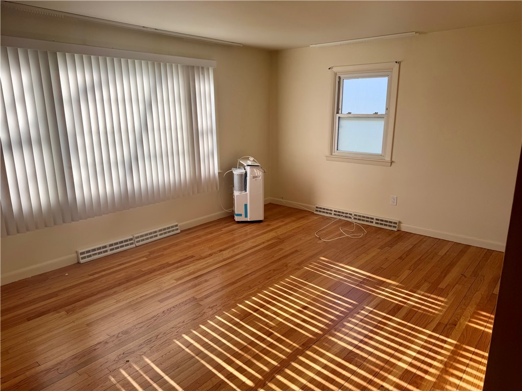 3 Wood Road Middletown, RI 02842 - Photo 5 of 20