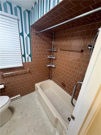 $4,000 | 3 Wood Road, Middletown, RI 02842