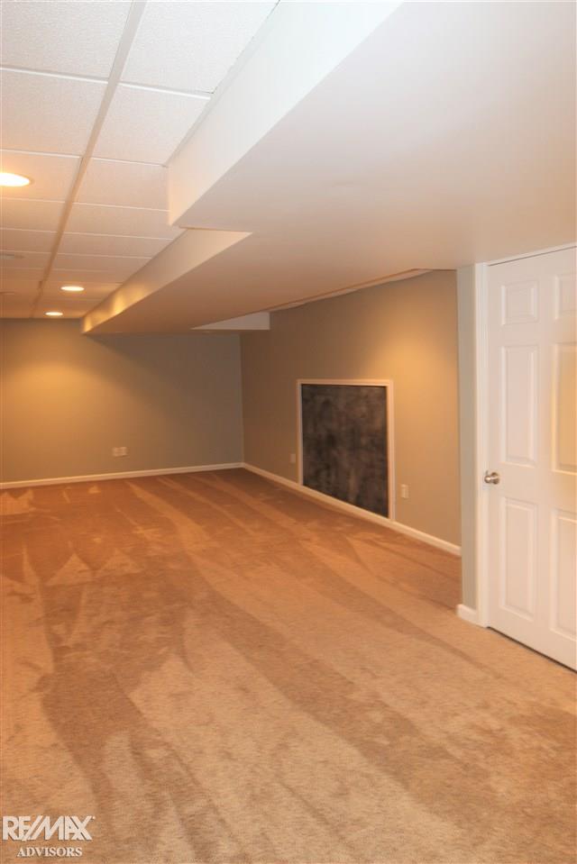51976 Rivard Road New Baltimore, MI 48047 - Photo 26 of 30 50029784-25.JPG