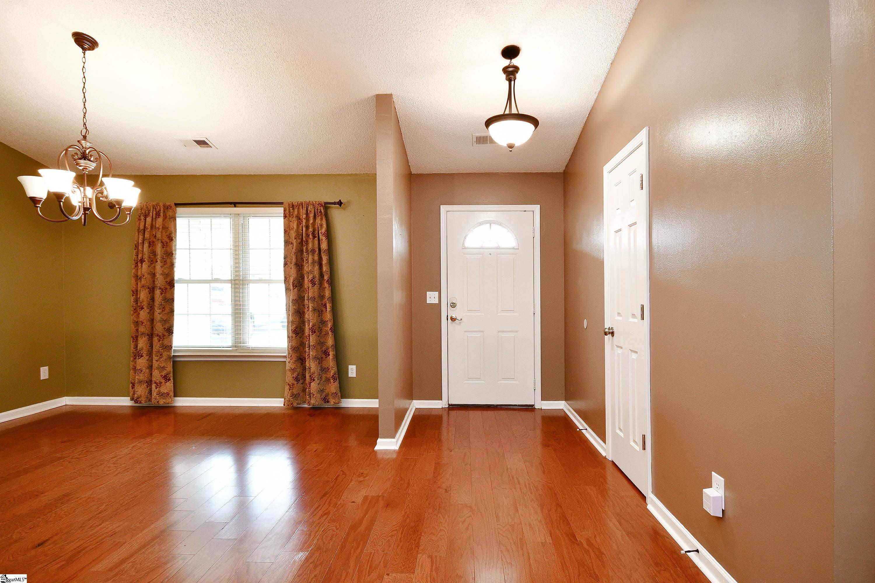 205 High Ridge Court Easley, SC 29642 - Photo 3 of 36 Gallery Image 3
