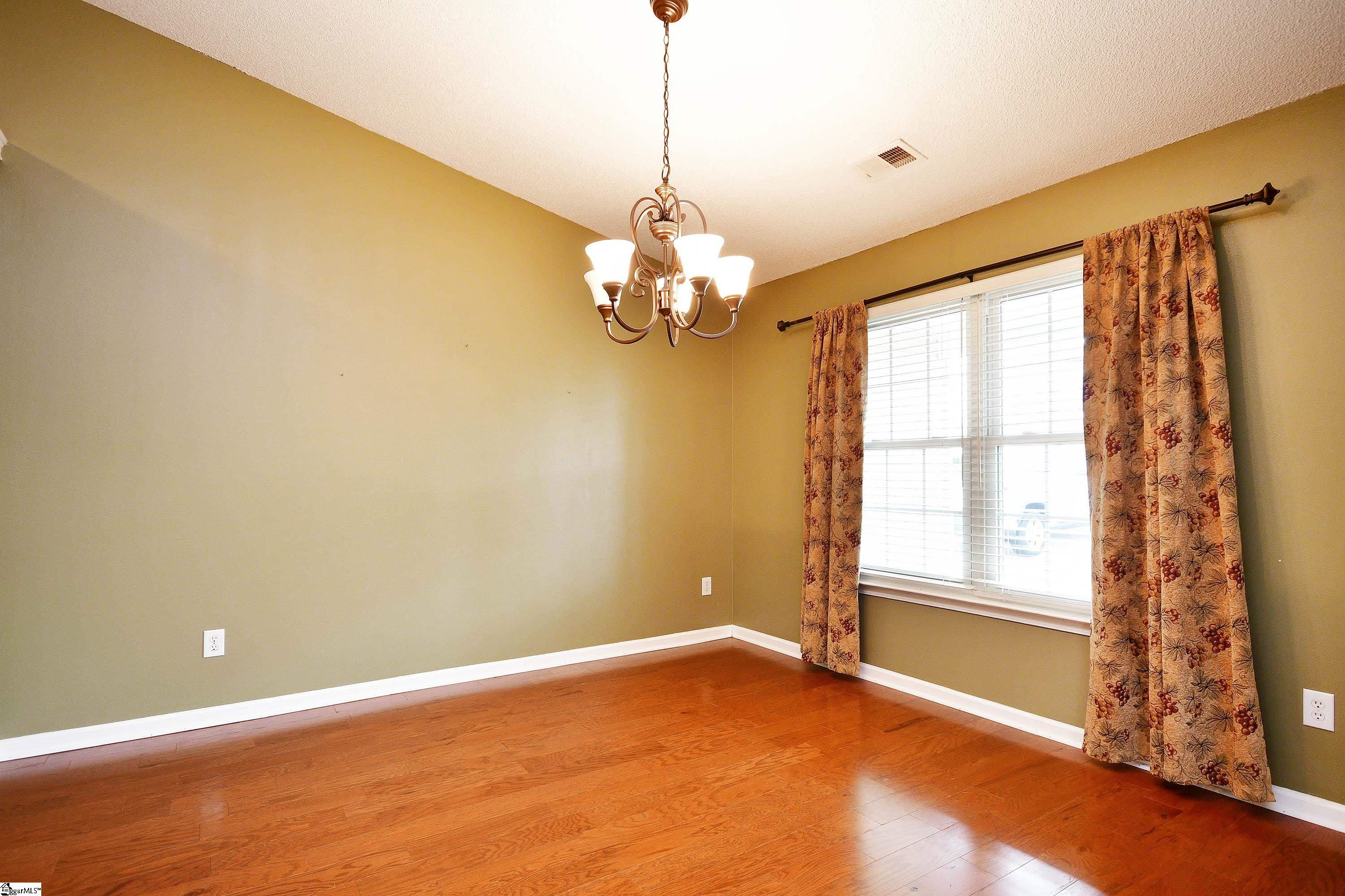 205 High Ridge Court Easley, SC 29642 - Photo 4 of 36 Gallery Image 4