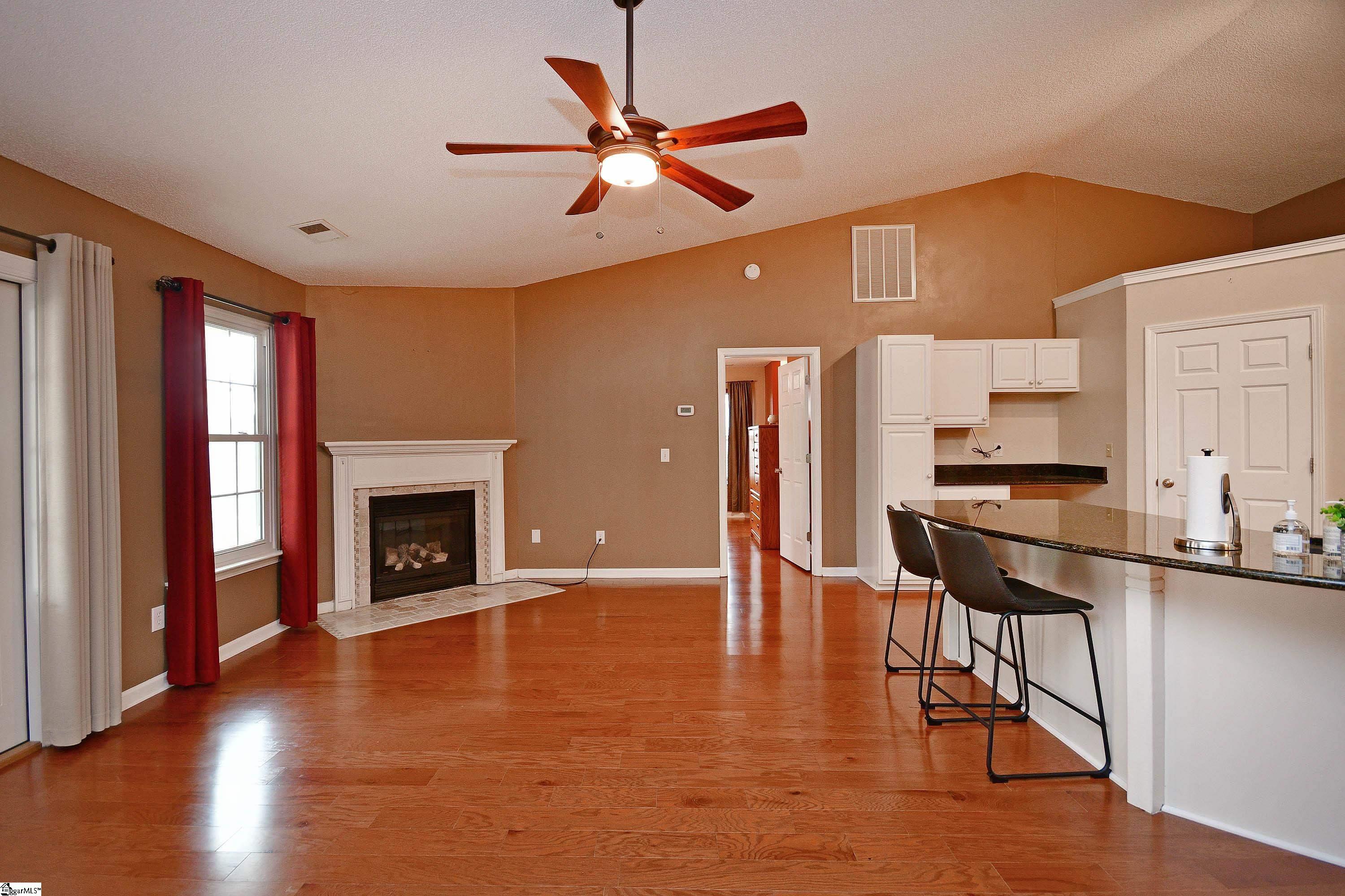 205 High Ridge Court Easley, SC 29642 - Photo 6 of 36 Gallery Image 6