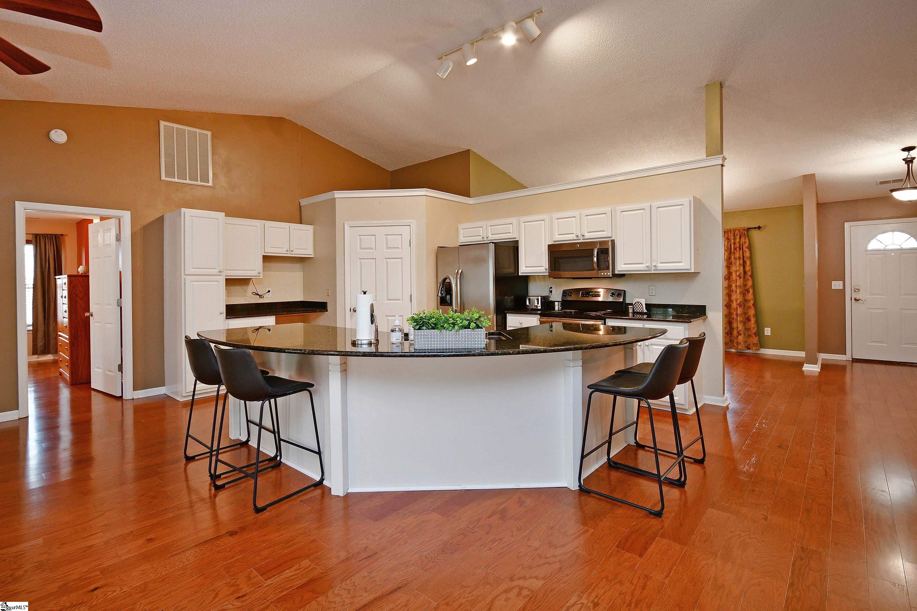 205 High Ridge Court Easley, SC 29642 - Photo 8 of 36 Gallery Image 8