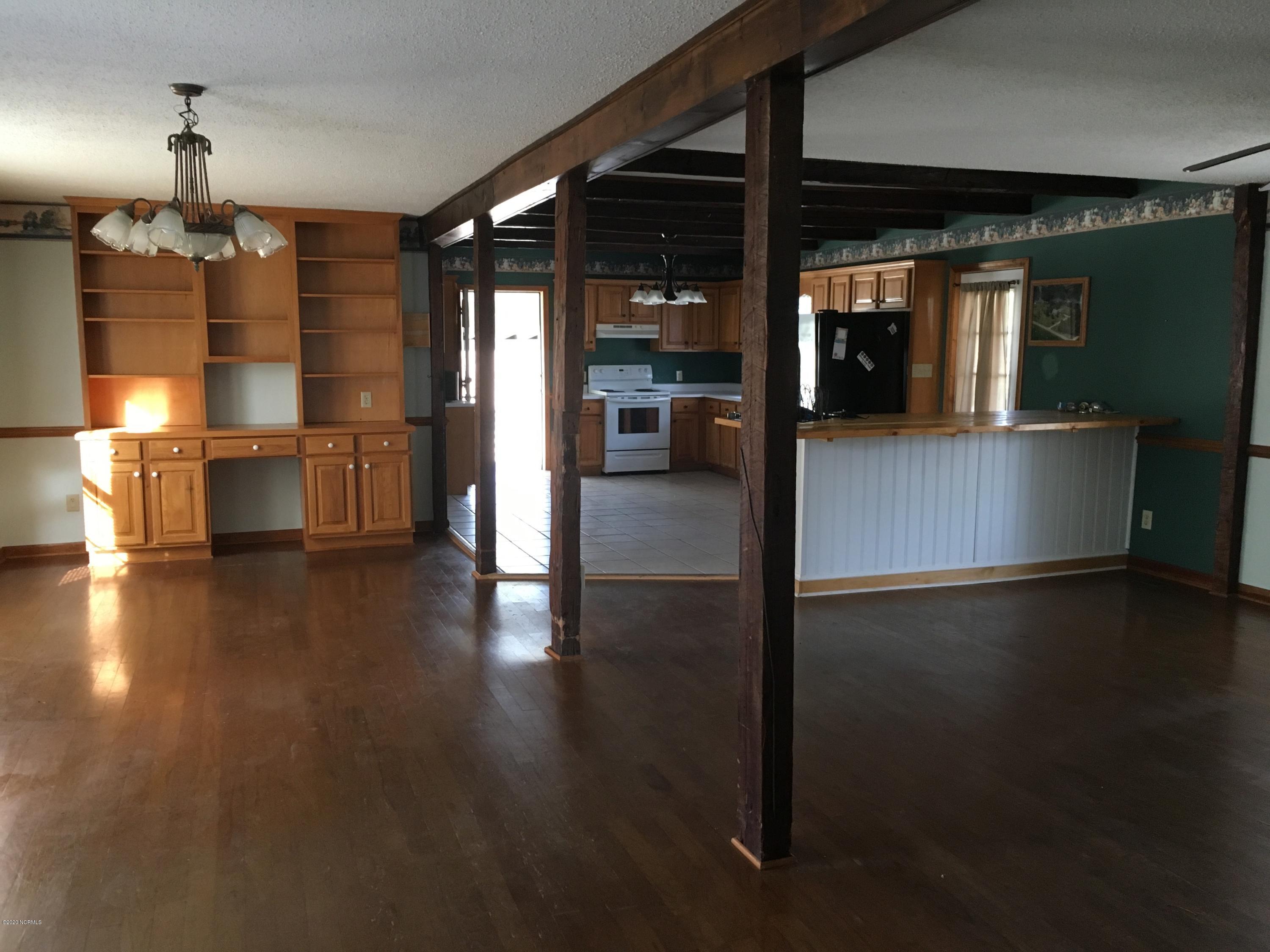 3641 Ozzie Road Clinton, NC 28328 - Photo 3 of 21 IMG_9715
