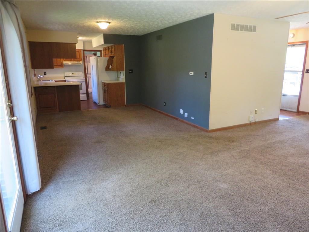 422 Old Farm Road Danville, IN 46122 - Photo 9 of 28 Gallery Image 9