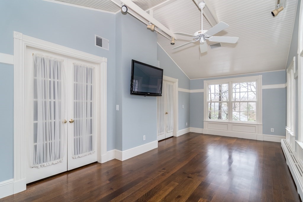 54 Abbott Road Wellesley, MA 02481 - Photo 14 of 25