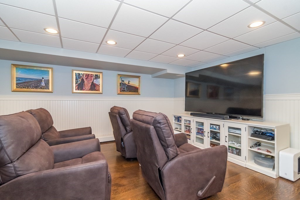 54 Abbott Road Wellesley, MA 02481 - Photo 20 of 25