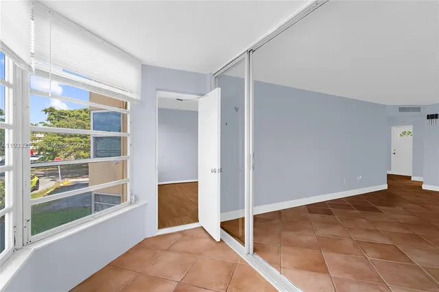 $1,495 | 1300 Northeast 191st Street, Unit A202, Miami, FL 33179