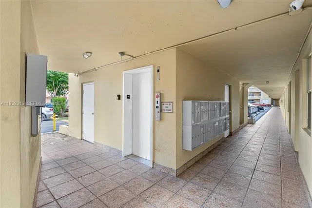 $1,495 | 1300 Northeast 191st Street, Unit A202, Miami, FL 33179